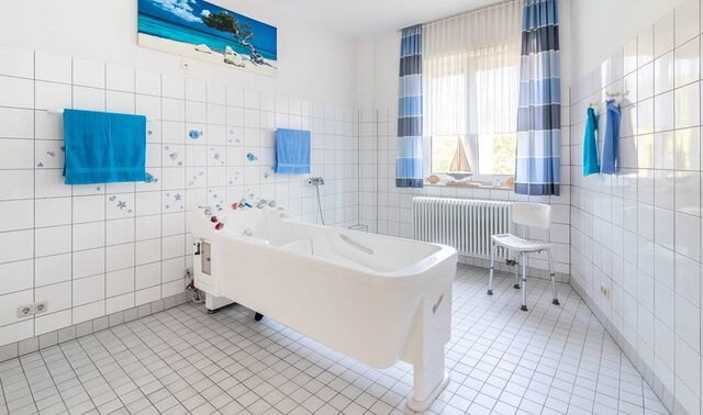 Seniorengerechte Badewanne