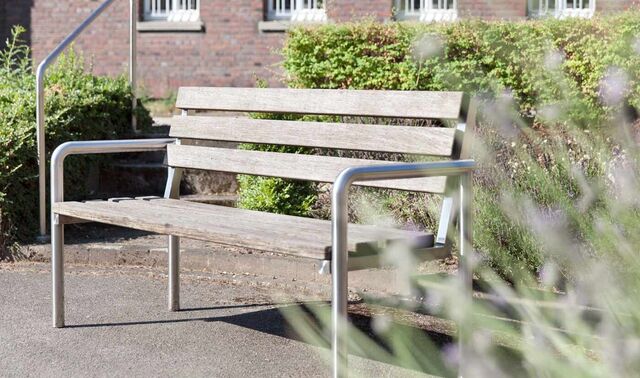 Sitzgelegenheit im Grünen