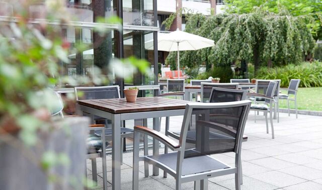 Großzügige Terrasse