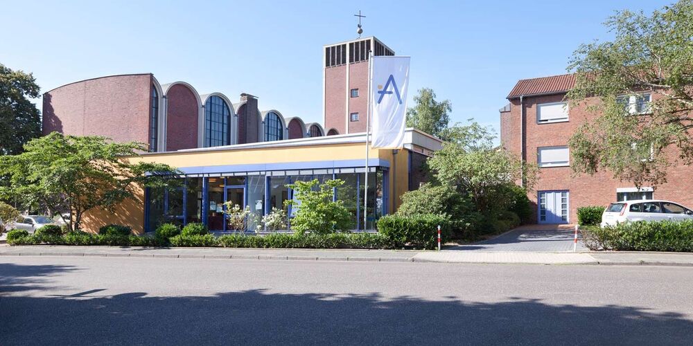 Außenansicht des Theresienheims. 